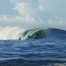 Waves Barrel Samoa Layback Travel