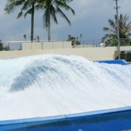 Flowbarrel - Flowrider at the Wavehouse - Singapore - Laybacktravel