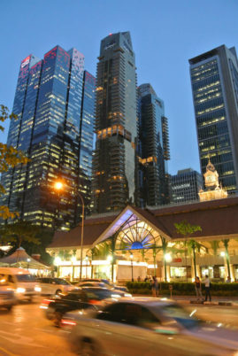 Central Business District - Singapore - Laybacktravel