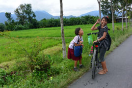 Girls Bukit Lawang, Sumatra - Layback Travel