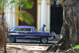 Oldtimer Car in Havana, Cuba - Layback Trave